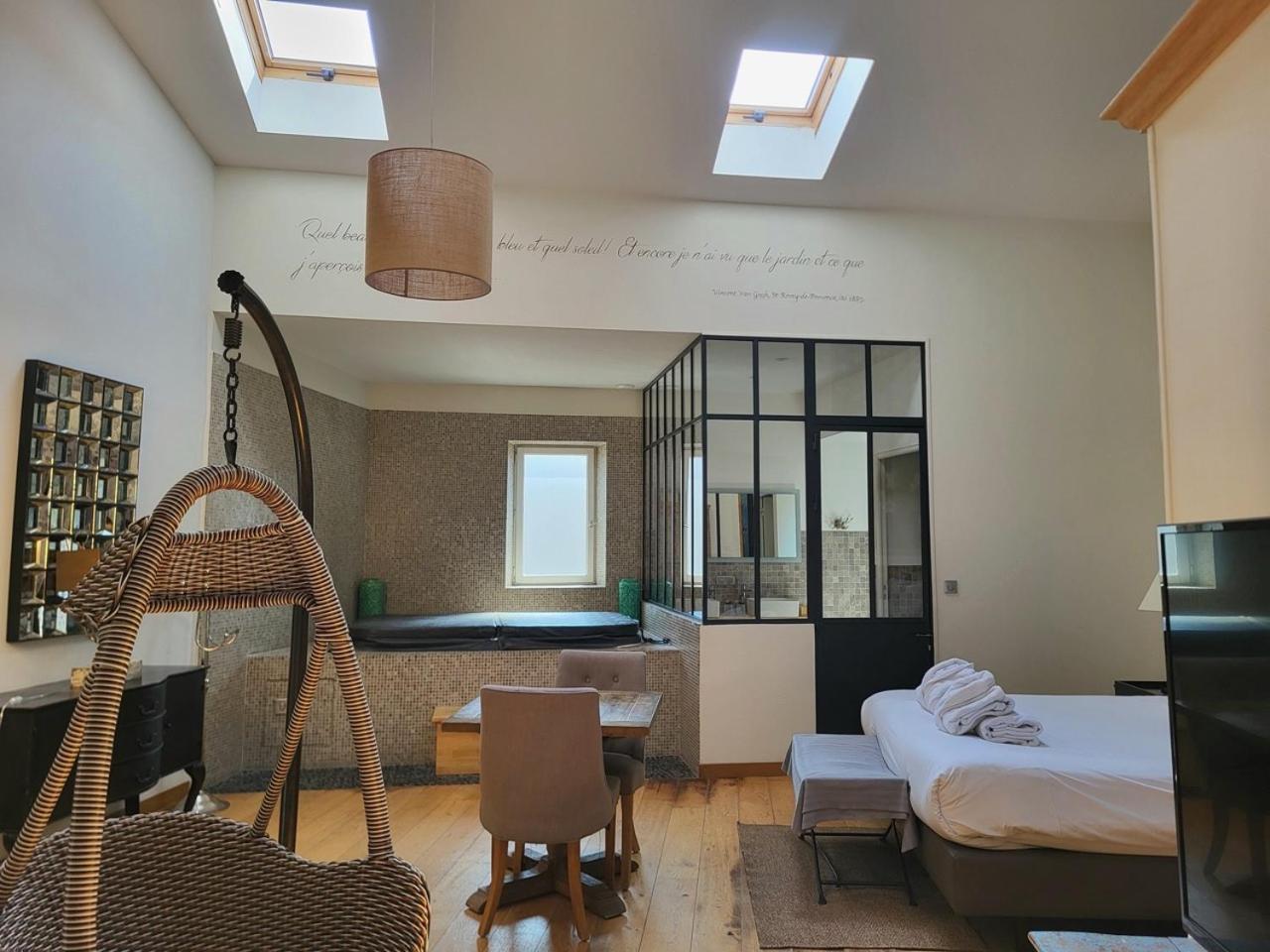 Maison D'Hotes Les Varietes Saint-Remy-de-Provence Ngoại thất bức ảnh