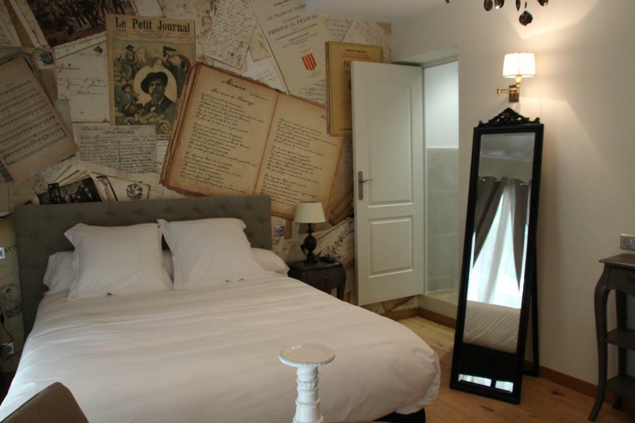 Maison D'Hotes Les Varietes Saint-Remy-de-Provence Ngoại thất bức ảnh